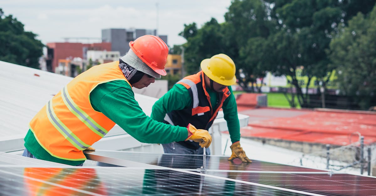 découvrez les obligations liées à l'entretien des toits : importance de la maintenance préventive, normes à respecter et conseils pour assurer la durabilité de votre toiture. informez-vous sur les meilleures pratiques pour protéger votre investissement.