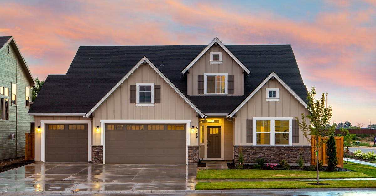 découvrez les meilleures solutions de toiture pour protéger votre habitat. que ce soit pour des travaux de rénovation ou de construction neuve, nos experts en roofing vous guideront à travers des matériaux durables et esthétiques, assurant une étanchéité parfaite et un style adapté à votre maison.
