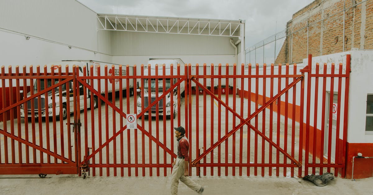 découvrez notre porte d'entrée sécurisée, alliant robustesse et design moderne. protégez votre espace tout en ajoutant une touche élégante à votre entrée.