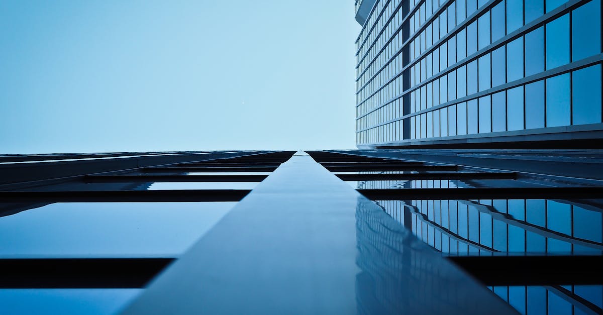 découvrez les principes de l'ingénierie structurelle, une discipline innovante essentielle à la conception et à la construction de bâtiments et d'infrastructures durables. apprenez comment les ingénieurs structuraux assurent sécurité, fonctionnalité et esthétique.