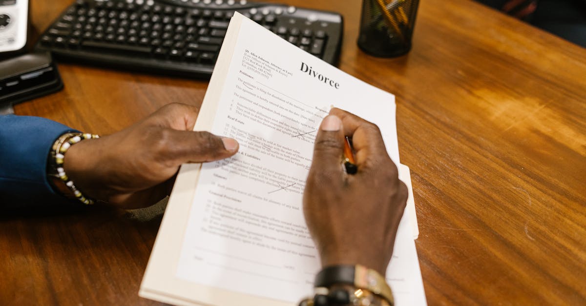 découvrez le rôle et les services du notaire : accompagnement dans les actes juridiques, conseils personnalisés et sécurité de vos transactions immobilières et patrimoniales.