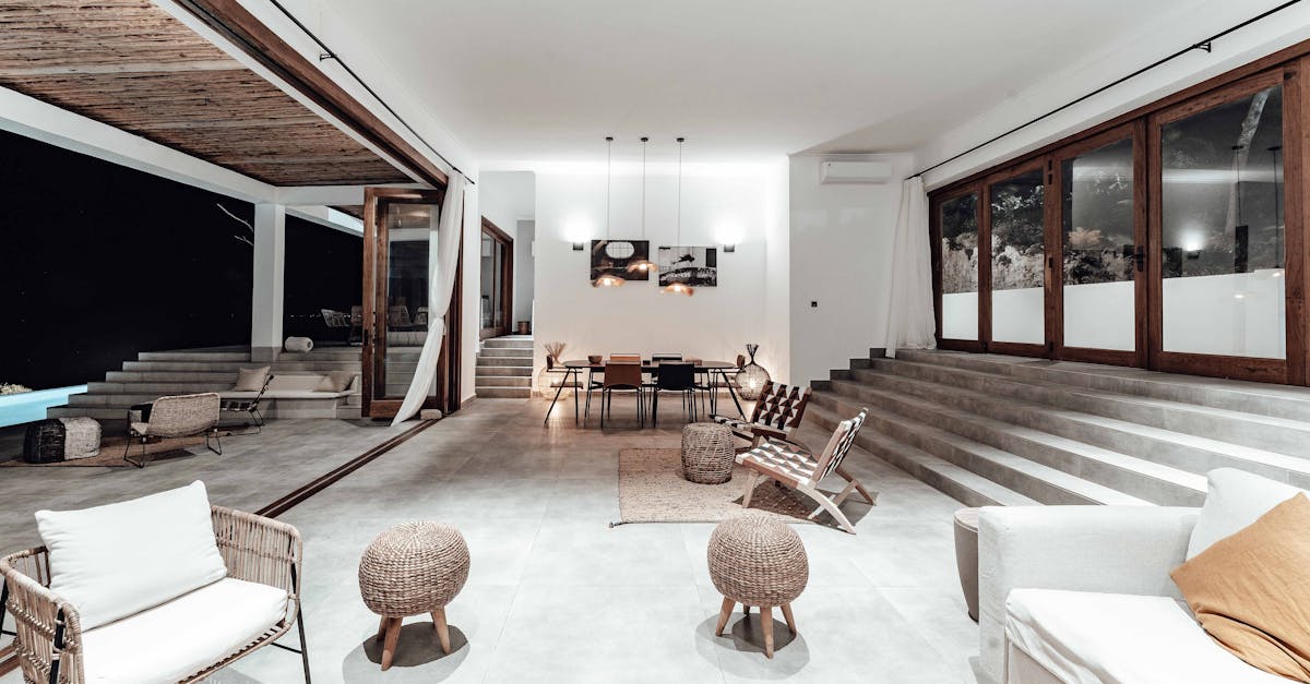 découvrez nos solutions de revêtement de sol extérieur : résistantes, esthétiques et faciles à entretenir pour transformer votre terrasse, balcon ou jardin.