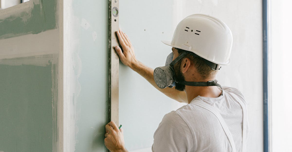 plasterboard (plaques de plâtre) : types, avantages, isolation, prix et pose. conseils pour choisir et installer cloisons et plafonds chez vous.