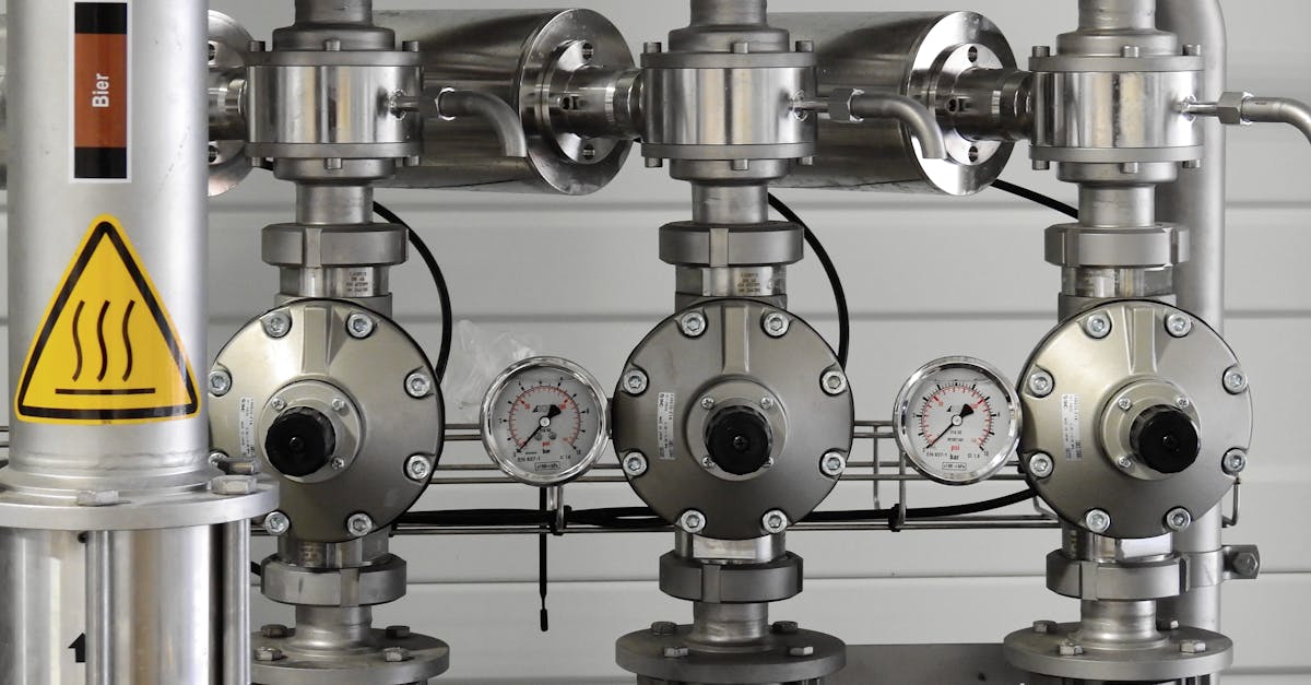 trouvez des solutions professionnelles pour tous vos besoins de plomberie : installation, réparation de fuites, entretien et dépannage rapide par des plombiers qualifiés.