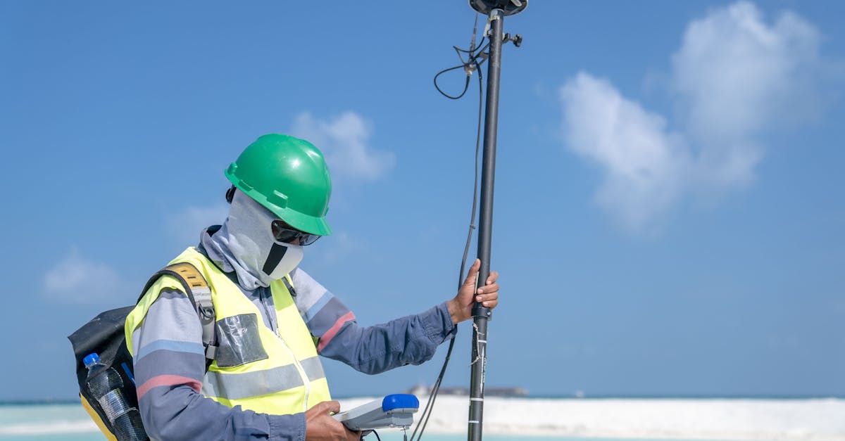 découvrez le métier de surveyor : ses missions, compétences requises et perspectives de carrière. informez-vous sur le rôle clé du géomètre-expert dans la construction et l'aménagement du territoire.