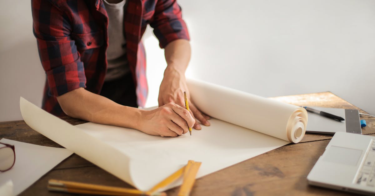 découvrez le métier d'architecte : ses missions, ses compétences, sa formation et son rôle clé dans la conception de bâtiments innovants et durables.