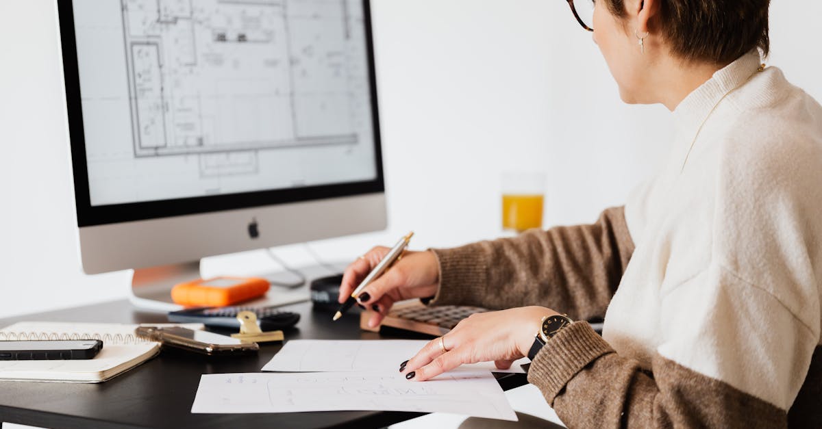 découvrez le métier d'architecte : rôle, missions, compétences et formations pour concevoir des espaces innovants et durables. orientations et conseils pour devenir architecte en france.
