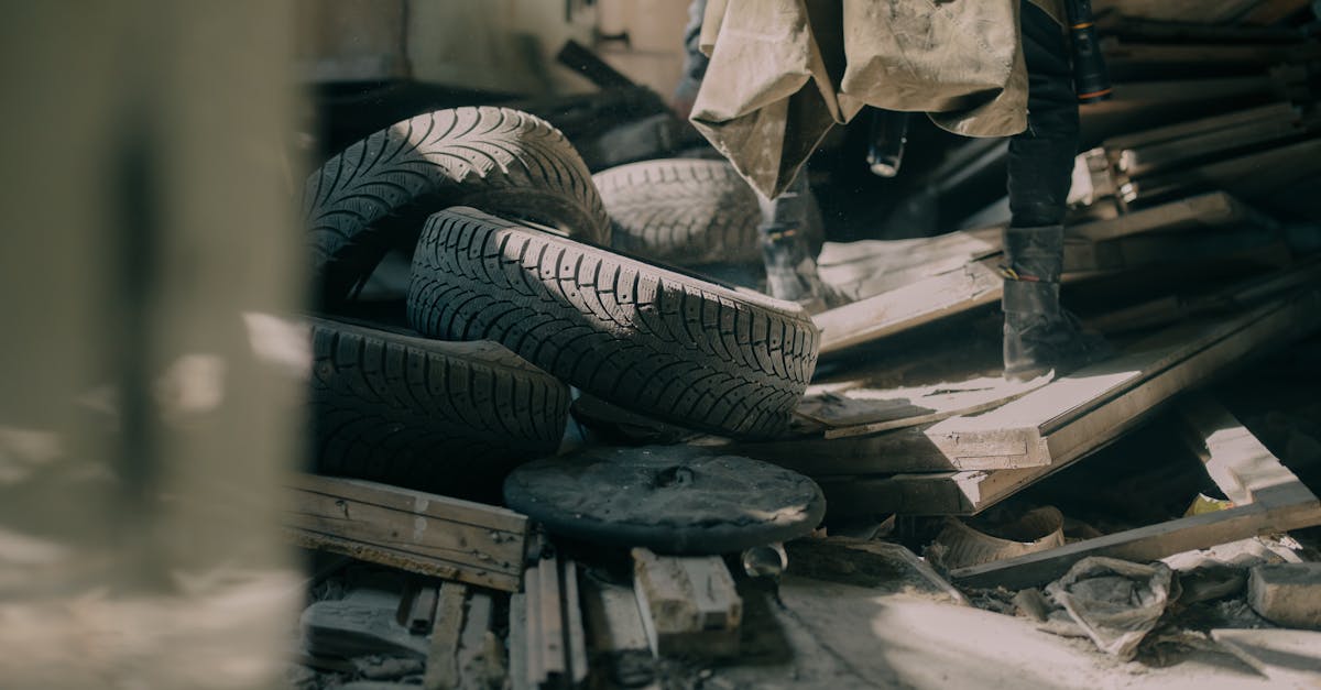 découvrez comment gérer efficacement les déchets de construction grâce à des stratégies durables, le recyclage et les bonnes pratiques pour réduire l'impact environnemental sur vos chantiers.