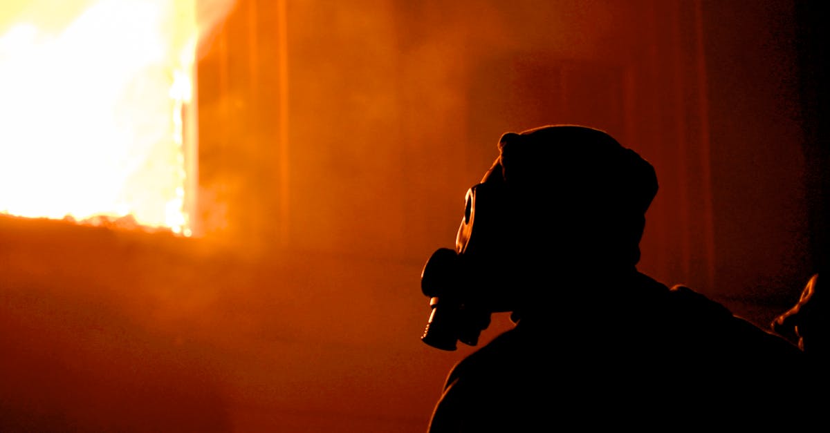 découvrez les principales réglementations en matière de sécurité incendie : obligations légales, conseils de prévention et bonnes pratiques pour protéger les personnes et les biens contre les risques d’incendie.