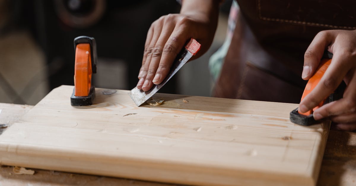 découvrez l'art de la menuiserie : techniques, conseils et inspirations pour réaliser vos projets de joinery, de la fabrication de meubles à l'aménagement intérieur sur mesure.