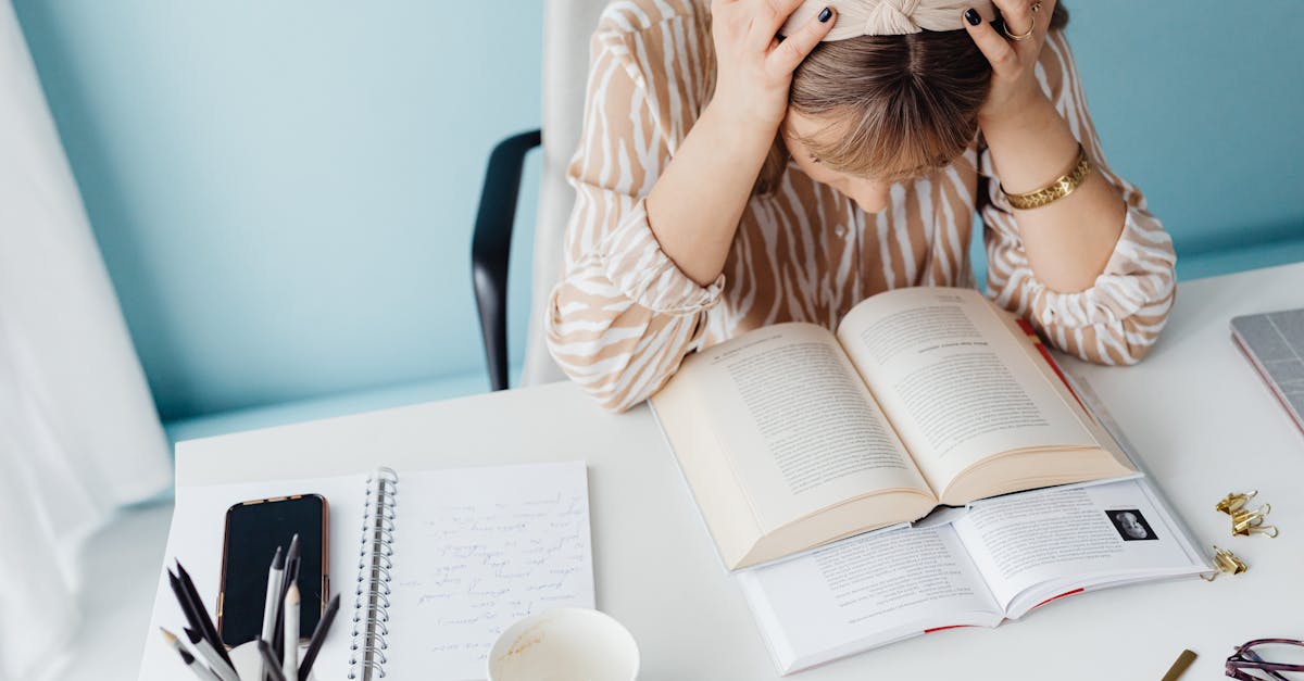 découvrez tout ce qu'il faut savoir sur les obligations : définition, fonctionnement, avantages, risques et conseils pour investir efficacement dans ces titres de créance.
