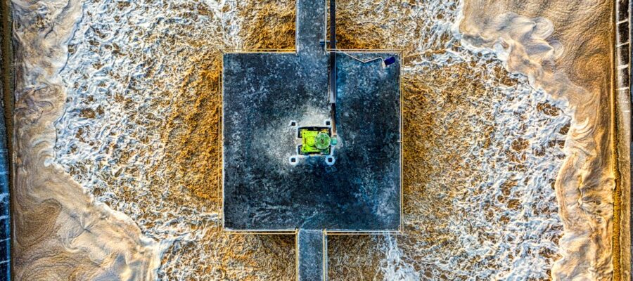 découvrez le traitement des eaux usées : étapes, technologies et solutions pour purifier l’eau, protéger l’environnement et garantir la santé publique.