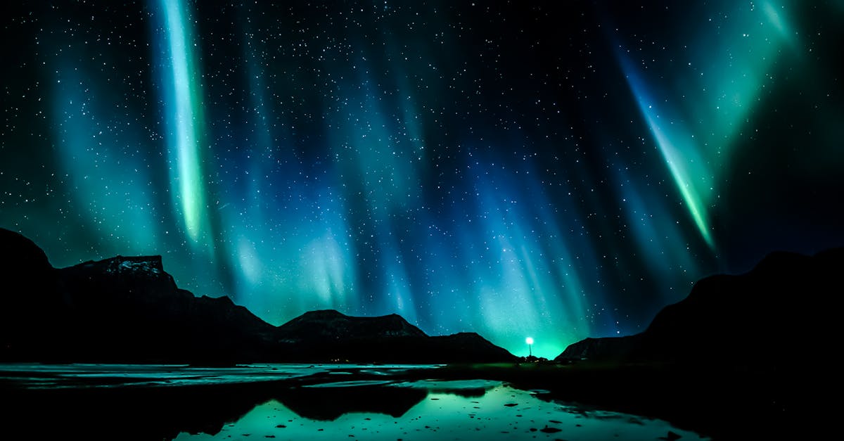 découvrez le fonctionnement, les avantages et l'installation d'un chauffe-eau solaire pour réaliser des économies d'énergie tout en respectant l'environnement. adoptez une solution écologique et durable pour chauffer votre eau.