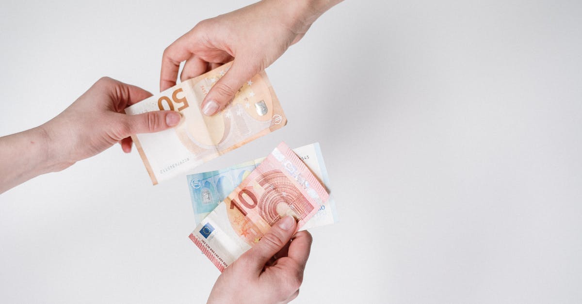 découvrez le coût d'un architecte : estimations des honoraires, facteurs influençant le prix, et conseils pour maîtriser votre budget lors de la construction ou rénovation de votre projet immobilier.