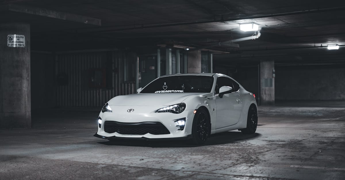 découvrez l'univers fascinant des underground garages : des espaces atypiques dédiés à la voiture de collection, la customisation et la culture automobile urbaine. lieu secret, passion et découverte garanties !