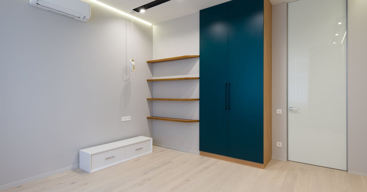 découvrez les causes possibles et les solutions lorsque votre climatiseur clignote en vert pour un fonctionnement optimal et sans souci.