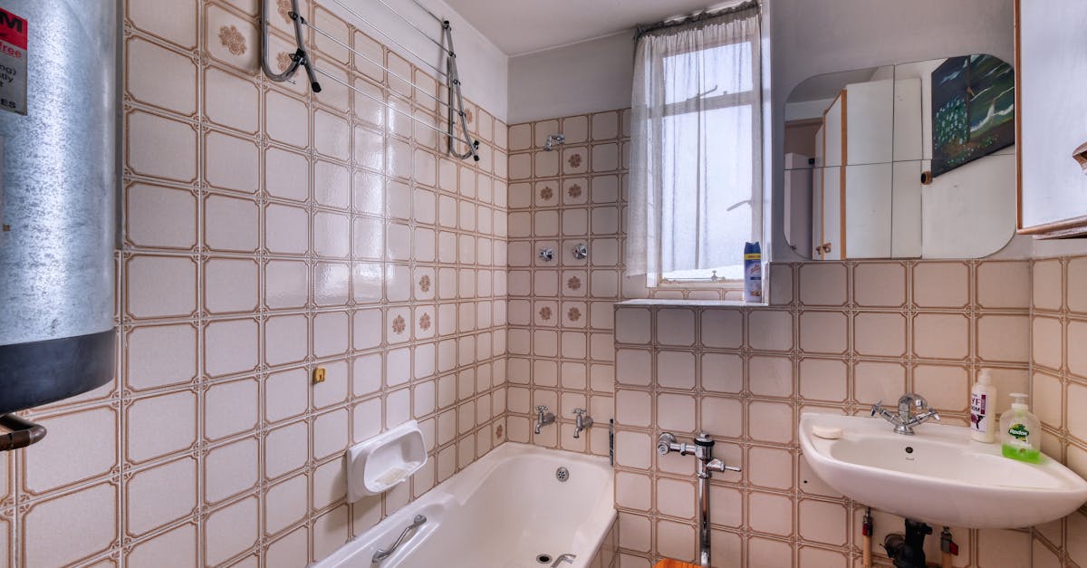 chauffage de salle de bain efficace et sécurisé pour un confort optimal, même en hiver. découvrez nos solutions compactes et faciles à installer.