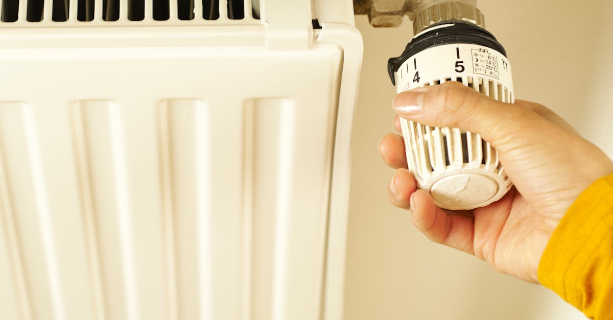 découvrez pourquoi votre chaudière ne chauffe pas les radiateurs et comment résoudre ce problème pour retrouver une chaleur confortable dans votre maison.