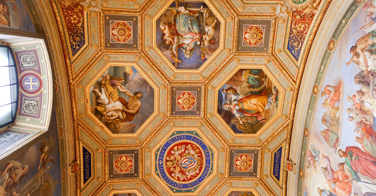 découvrez l'art de la peinture de plafond : sublimez votre intérieur avec des fresques décoratives, des motifs élégants et des finitions personnalisées pour un rendu unique et raffiné.