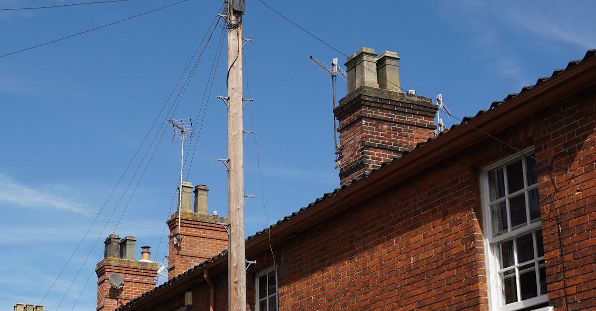 découvrez ce qu'est un phénomène de refoulement de cheminée, ses causes, ses dangers, et comment l'éviter pour assurer la sécurité de votre habitation.