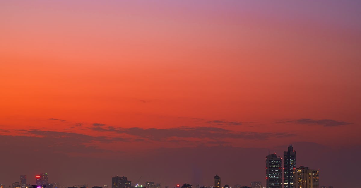 découvrez le contacteur jour/nuit, idéal pour automatiser la gestion de vos applications électriques en fonction de l'heure, garantissant efficacité et économie d'énergie.