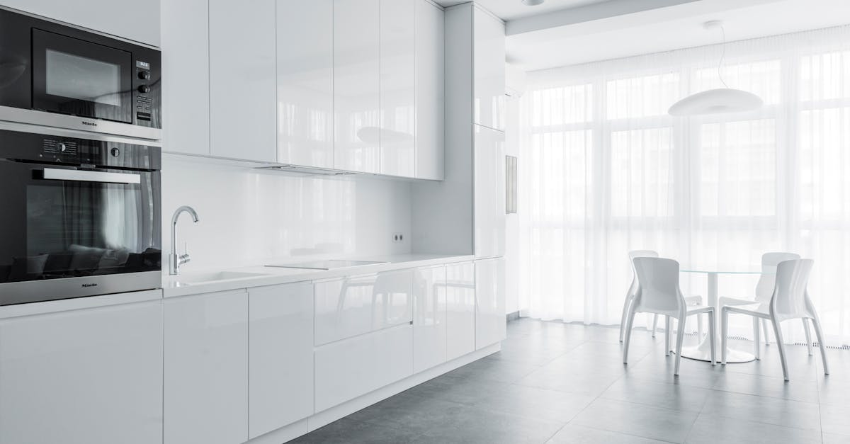 découvrez notre système de chasse d'eau efficace, conçu pour économiser l'eau tout en assurant une performance optimale et un entretien facile.