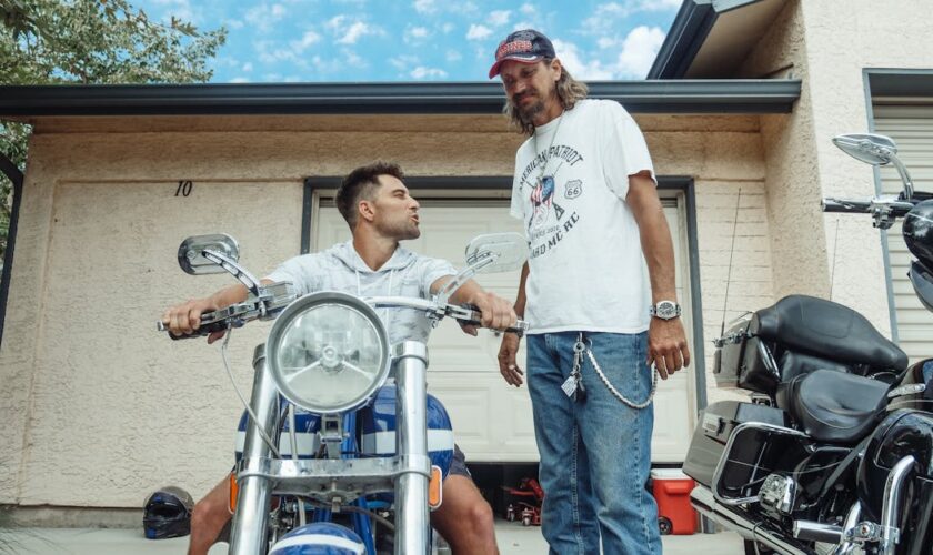 découvrez comment transformer votre garage en espace habitable fonctionnel et esthétique grâce à notre guide complet de conversion de garage.