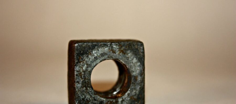 découvrez notre sélection de joints d'étanchéité de haute qualité, conçus pour assurer une isolation parfaite et prévenir les fuites dans vos installations industrielles et domestiques.