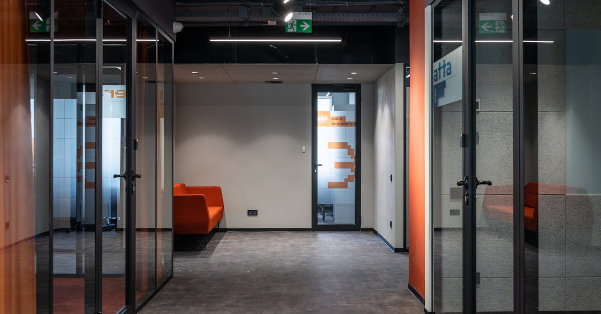 découvrez des idées et conseils pour optimiser l'aménagement de votre couloir afin de le rendre fonctionnel et esthétique.