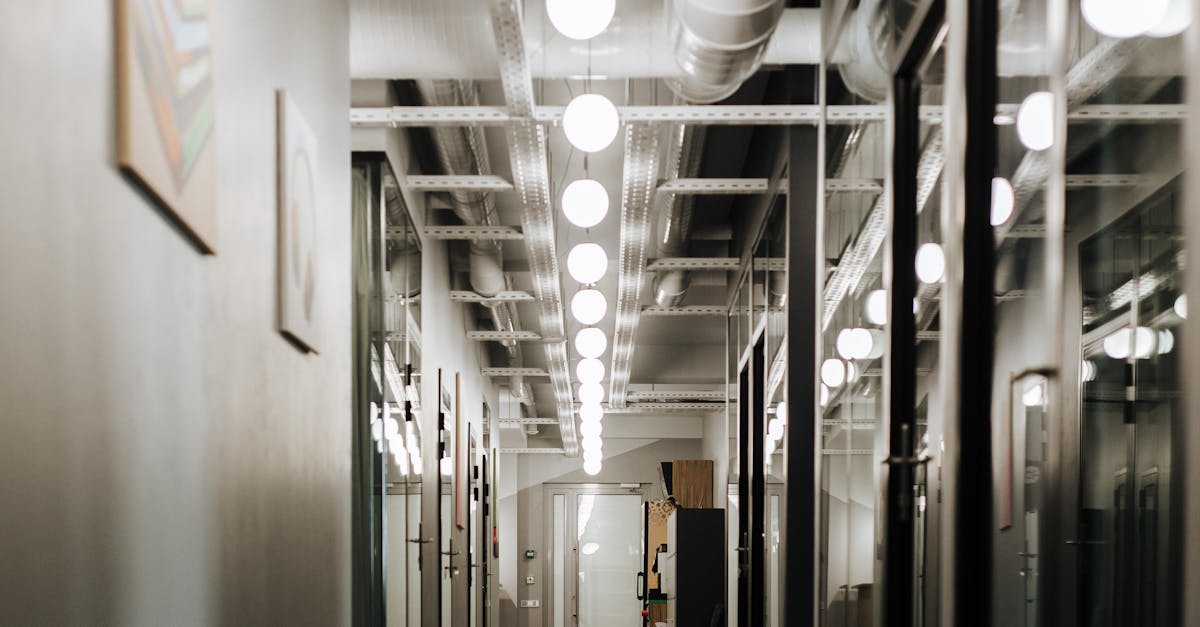 découvrez des idées et conseils pour aménager efficacement votre couloir, optimiser l'espace et créer un passage fonctionnel et esthétique.