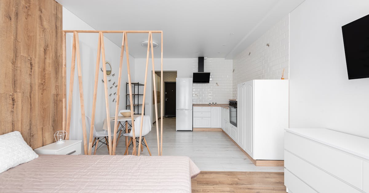 découvrez notre solution de cloison en nid d'abeille, alliant légèreté et robustesse pour optimiser vos espaces avec un design unique et durable.