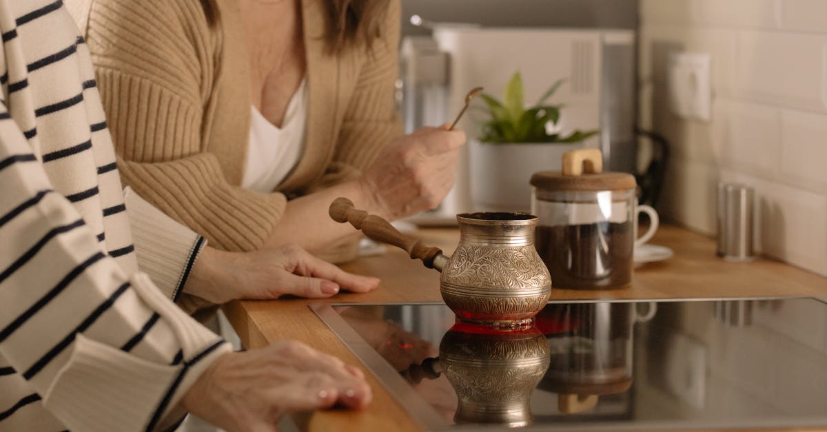 découvrez la signification des codes d'erreur des plaques à induction pour diagnostiquer et résoudre facilement les problèmes de votre plaque de cuisson.