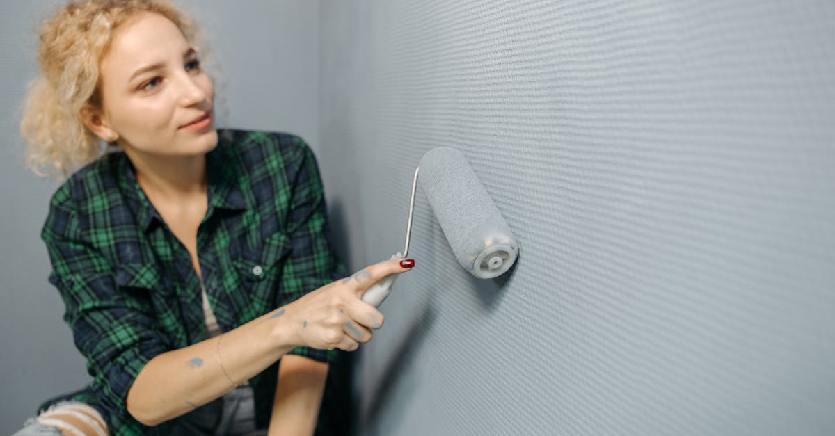 découvrez nos conseils et techniques pour la peinture des murs, afin de transformer votre intérieur avec des couleurs tendance et un fini professionnel.