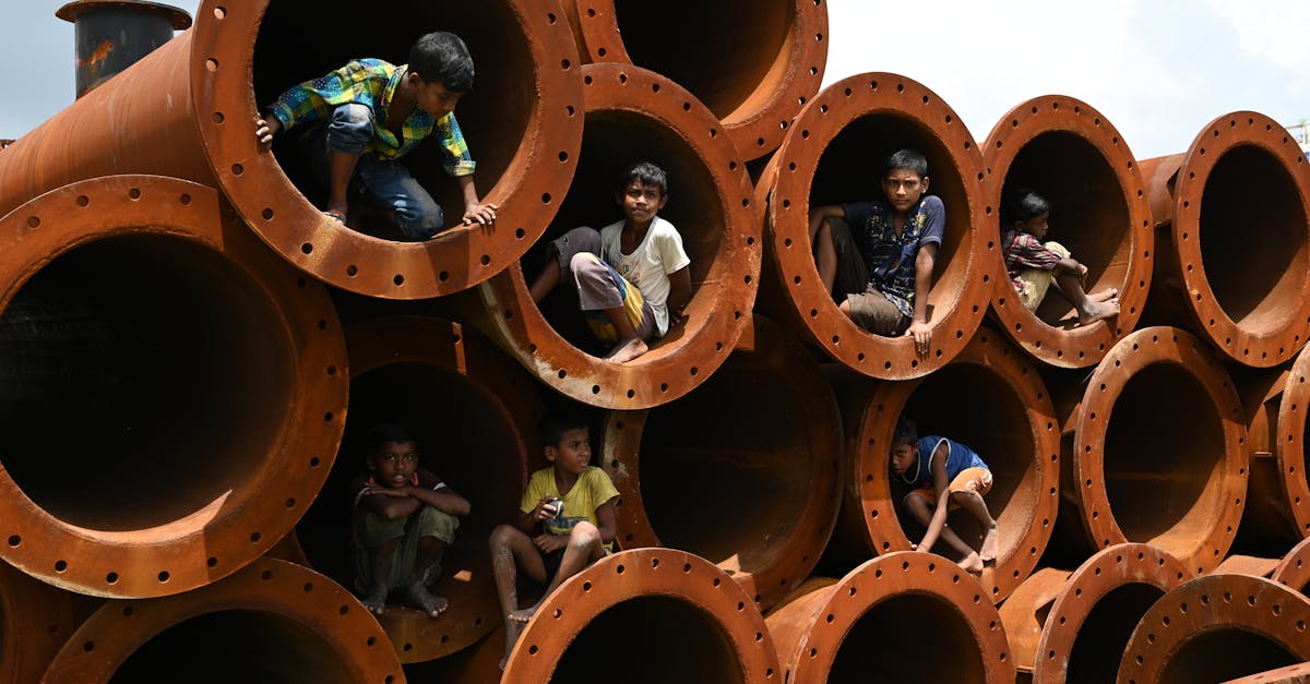 découvrez le pipe lining, une technique innovante de rénovation de canalisations sans excavation, permettant de réparer rapidement et efficacement vos tuyaux endommagés.