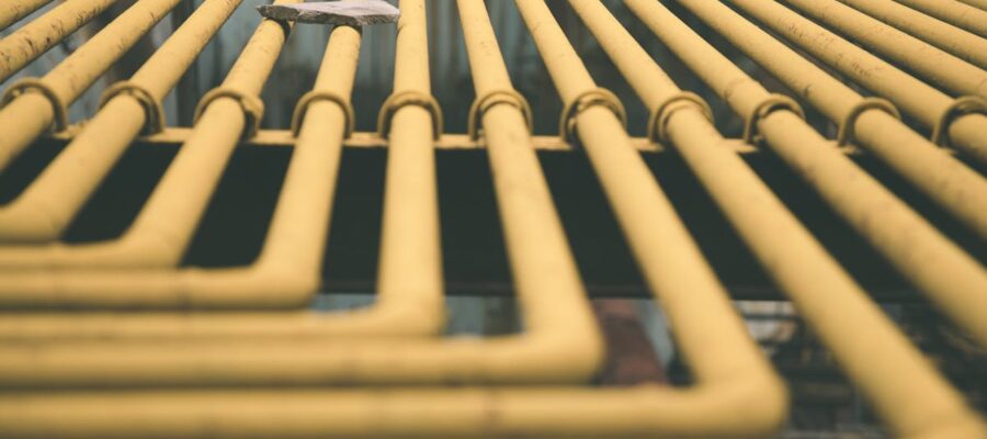 découvrez le pipe lining, une technique innovante de rénovation de canalisations sans tranchée, rapide et durable pour réparer vos tuyaux endommagés.