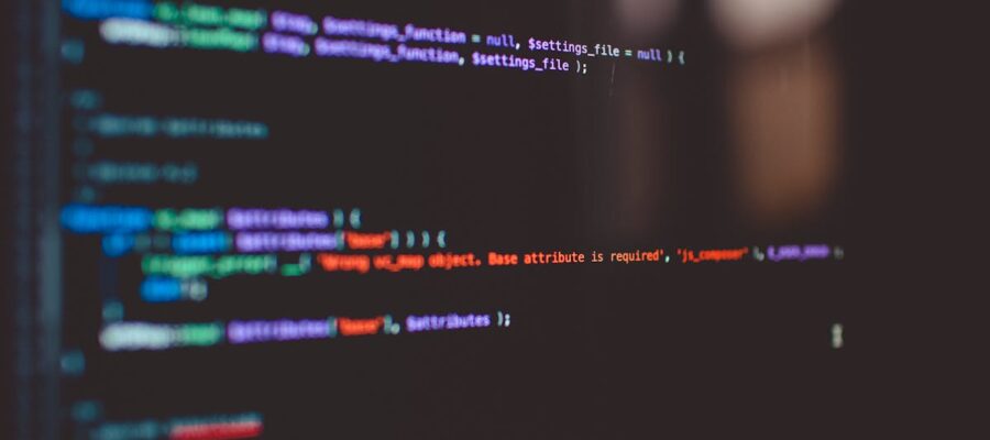 découvrez la signification des codes d'erreur de votre machine à laver et comment les résoudre rapidement pour un lavage sans souci.