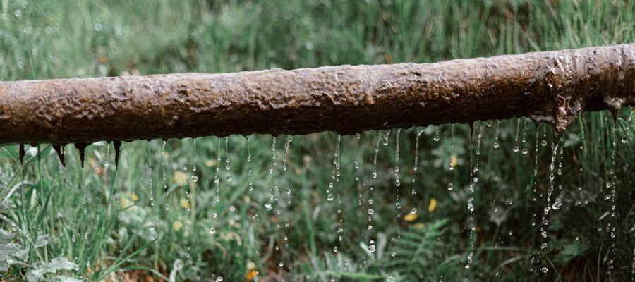 réparation de fuites d'eau rapide et efficace pour protéger votre maison contre les dégâts des eaux. services professionnels et interventions fiables.