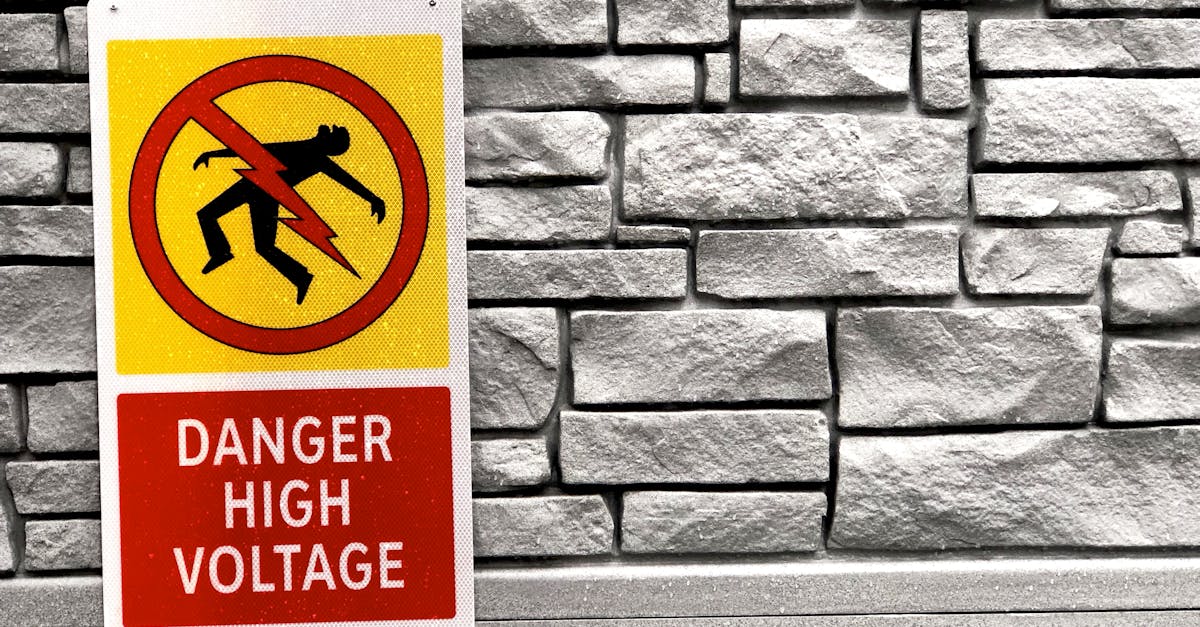 découvrez les meilleures pratiques et conseils essentiels pour assurer la sécurité électrique et prévenir les accidents liés à l'électricité.