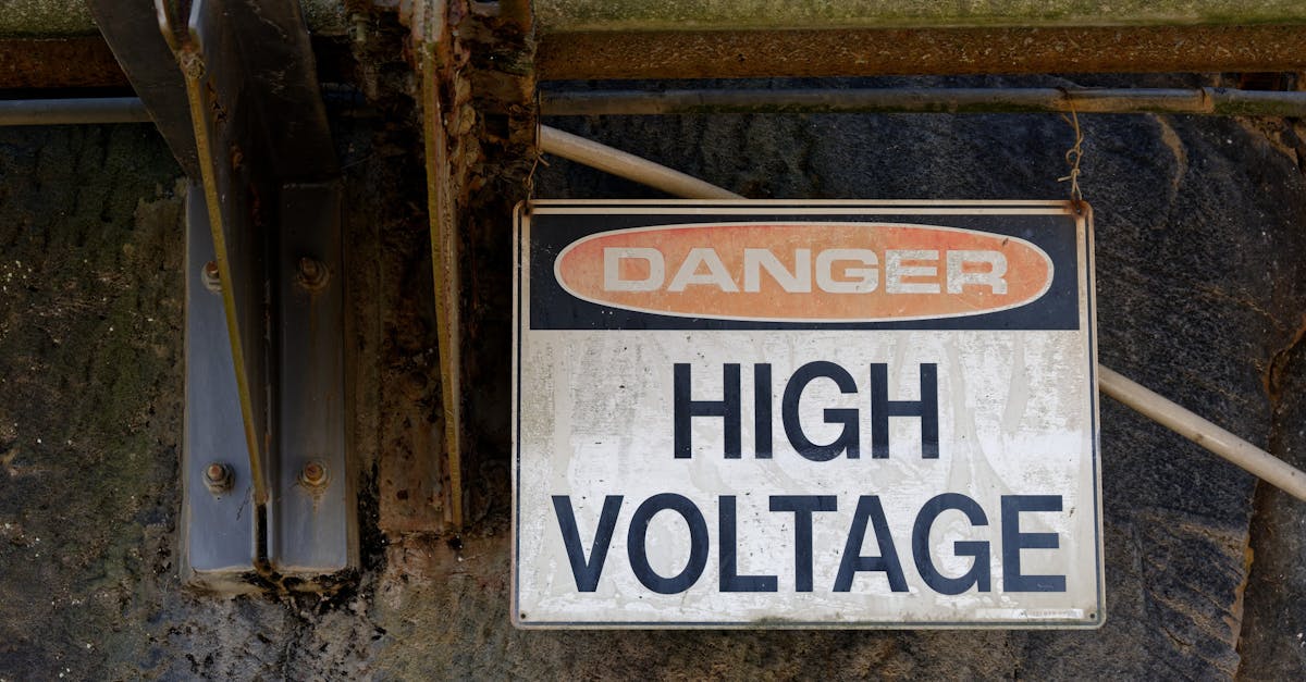 conseils et mesures essentielles pour assurer la sécurité électrique dans tous les environnements, prévenir les accidents et manipuler les équipements en toute sécurité.