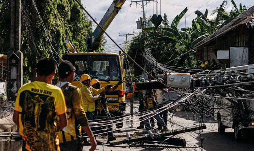 informations essentielles sur les coupures de courant : causes, impacts et solutions pour gérer les interruptions d'électricité.